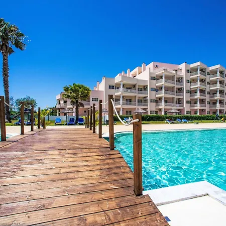Appartamento Estrela Do Vau-3 Bedroom-3 By Interhome